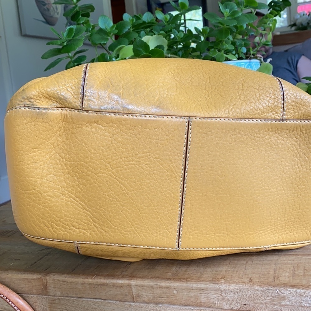 Cole Haan - Picture 4 of 5